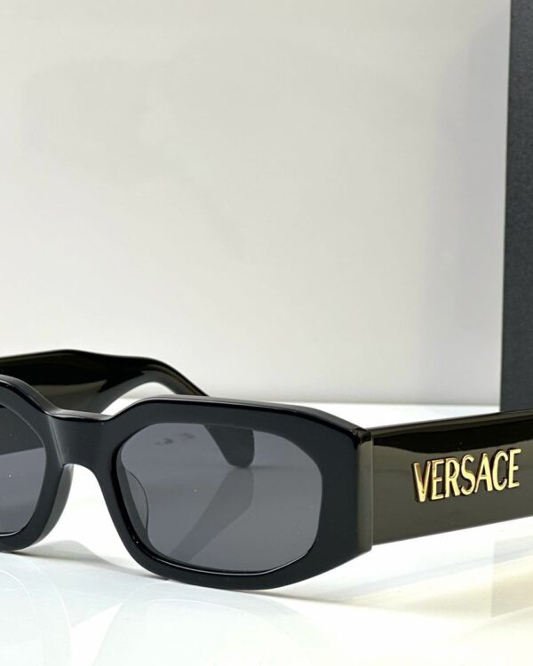 Versace Van Star